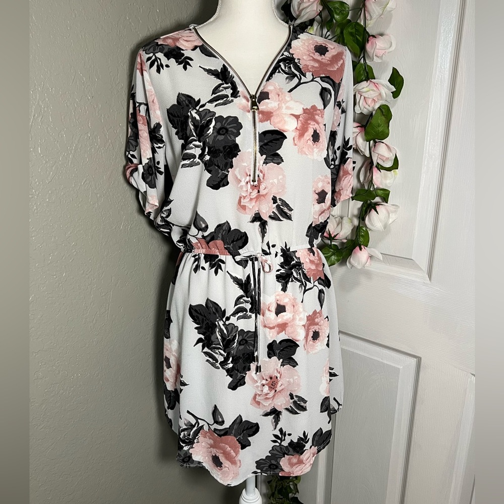 🌹NWOT Floral Shirt Dress (Roses)